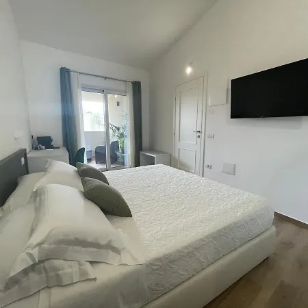 Guest house Admayora *