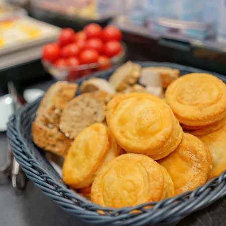 Admayora Вилласимиус