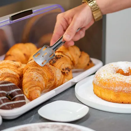 Admayora Вилласимиус